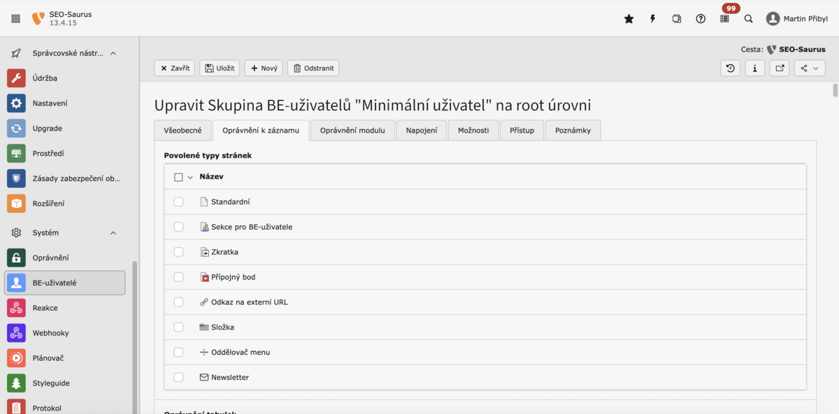 The TYPO3 backend in Czech for editing user group permissions, with page type options and a left sidebar of menus and navigation.